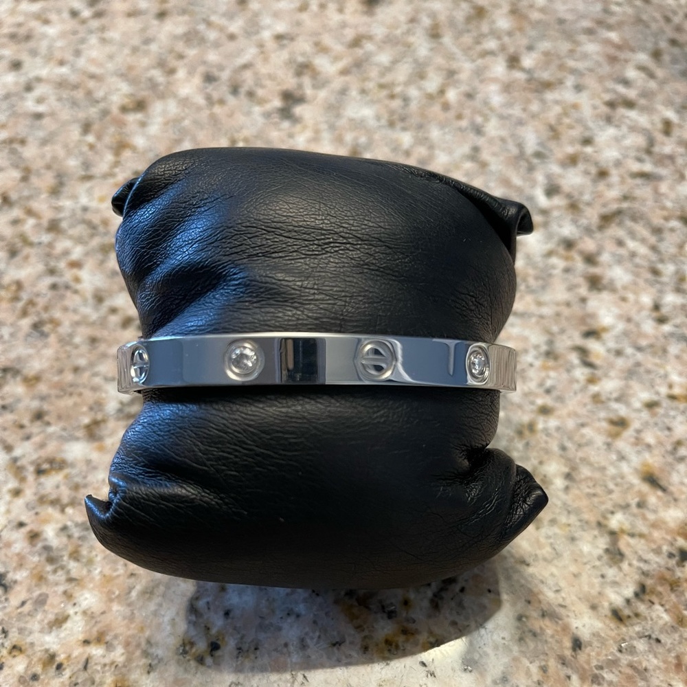 Brand New Designer Inspired bangle bracelet